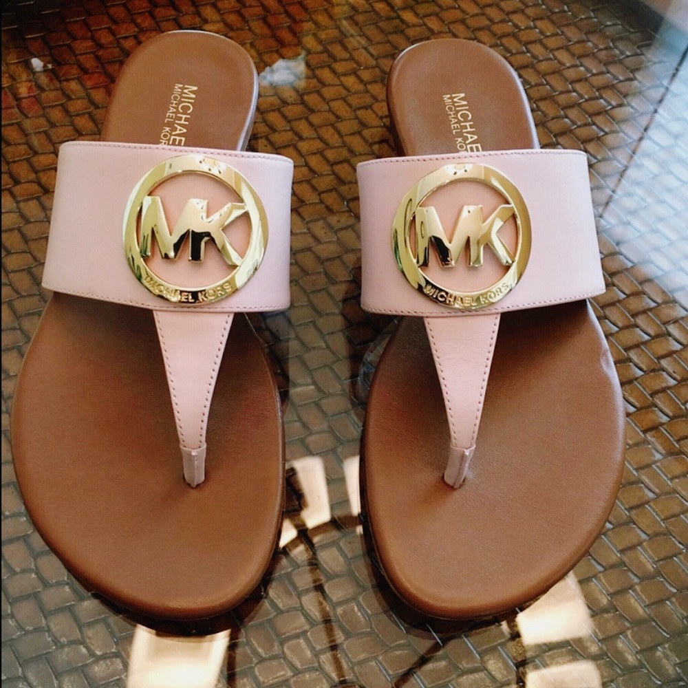 thong slide sandal - Picture 2 of 3